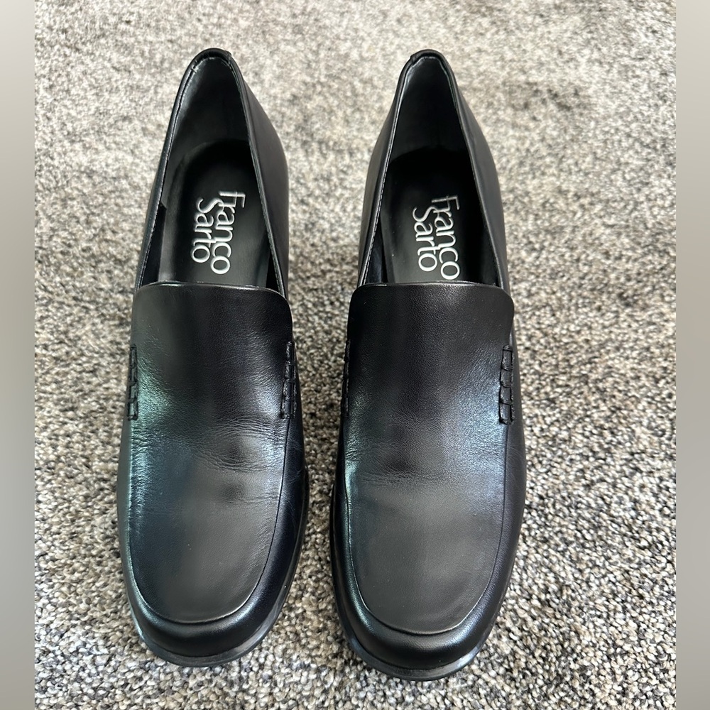 Franco Sarto Women's Black Nolan Pump
Size 5 - New In Box